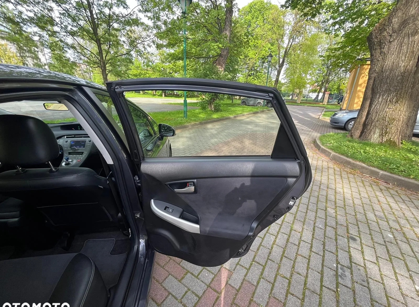 Toyota Prius cena 39900 przebieg: 267400, rok produkcji 2012 z Kraków małe 301